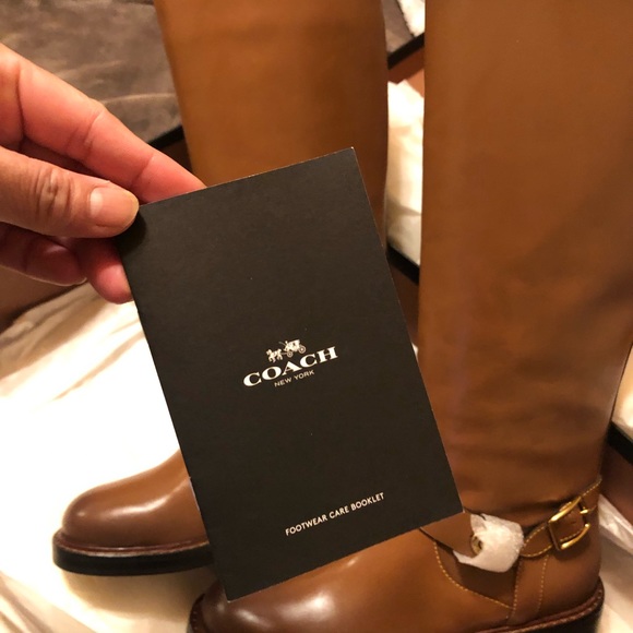 Coach Boots - Picture 6 of 9